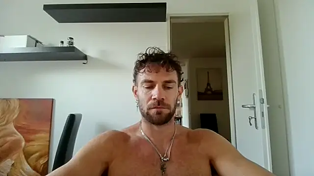 Snapshot of alpha-hunk chatting on 09/17/25, 12:29 alpha-hunk online show from 09/17/25, 12:29