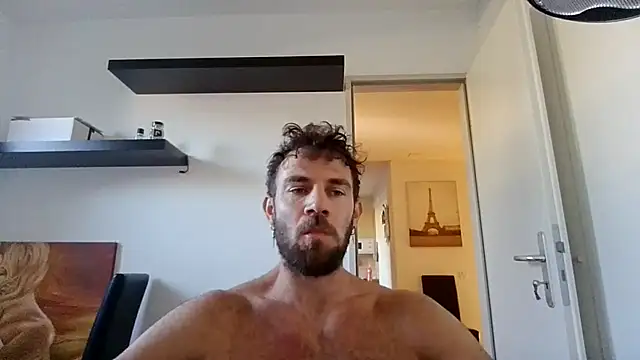 Snapshot of alpha-hunk chatting on 10/02/25, 02:24 alpha-hunk online show from 10/02/25, 02:24