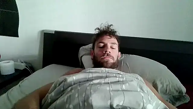 Snapshot of alpha-hunk chatting on 10/04/25, 06:55 alpha-hunk online show from 10/04/25, 06:55
