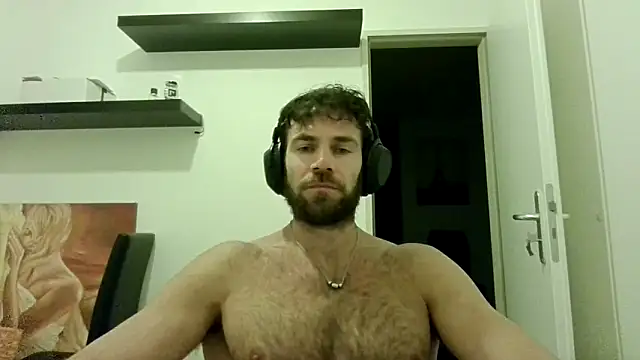 Snapshot of alpha-hunk chatting on 10/19/25, 07:25 alpha-hunk online show from 10/19/25, 07:25