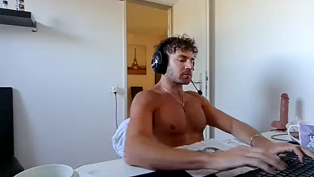alpha-hunk online show from 05/01/26, 01:59