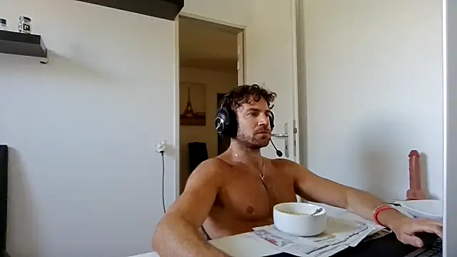 alpha-hunk online show from 05/08/26, 10:31