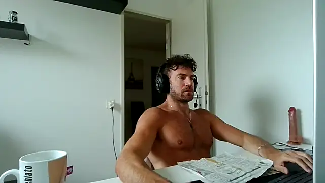 alpha-hunk online show from 05/10/26, 09:25