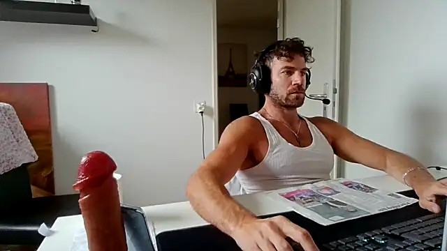 alpha-hunk online show from 05/11/26, 09:15