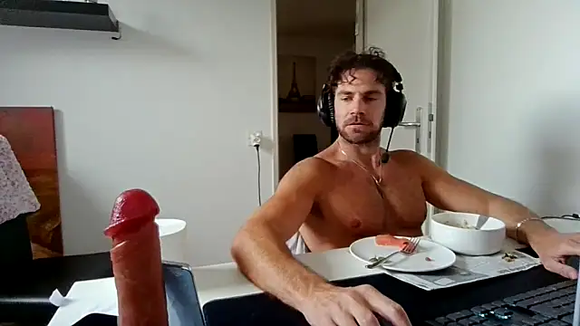 alpha-hunk online show from 05/11/26, 02:45