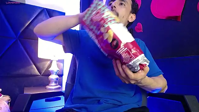 Sr Magnus  online show from 02/28/25, 11:47