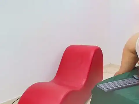 RominaKleiin online show from 01/29/25, 09:39