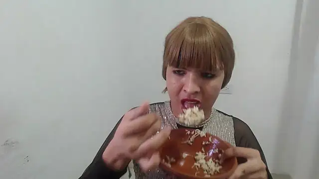 estefania224 online show from 06/10/26, 12:37