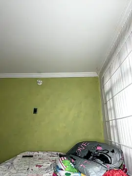 aurora divine online show from 12/14/25, 01:16