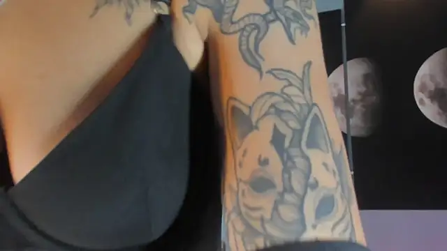 Snapshot of maddy_walker chatting on 12/10/24, 09:00 maddy walker online show from 12/10/24, 09:00