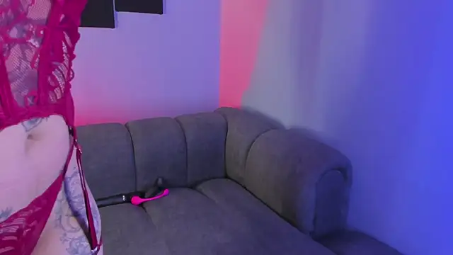 Snapshot of maddy_walker chatting on 01/24/25, 08:11 maddy walker online show from 01/24/25, 08:11