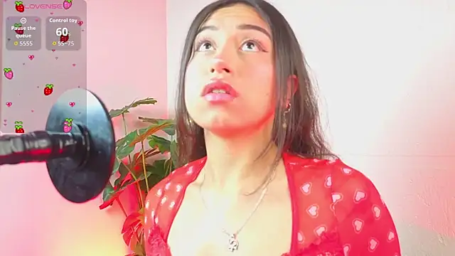 Snapshot of MadyJackson chatting on 06/20/26, 11:46 MadyJackson online show from 06/20/26, 11:46