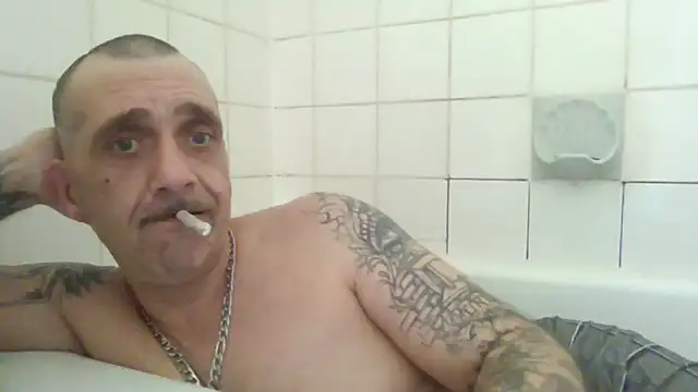 CandiedPompano online show from 10/02/25, 10:39