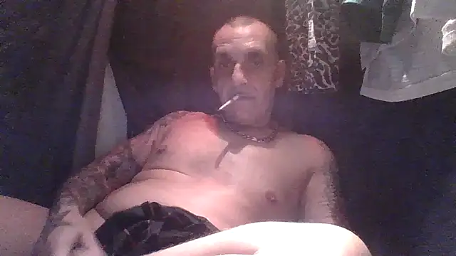 CandiedPompano online show from 10/08/25, 06:00