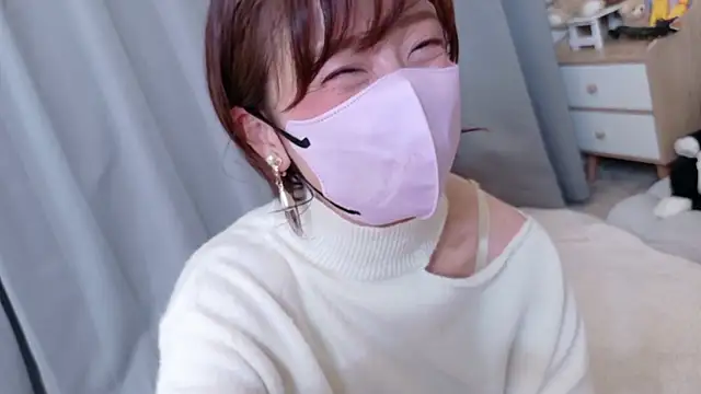 Snapshot of Risa_06 chatting on 03/20/26, 11:15 Risa 06 online show from 03/20/26, 11:15