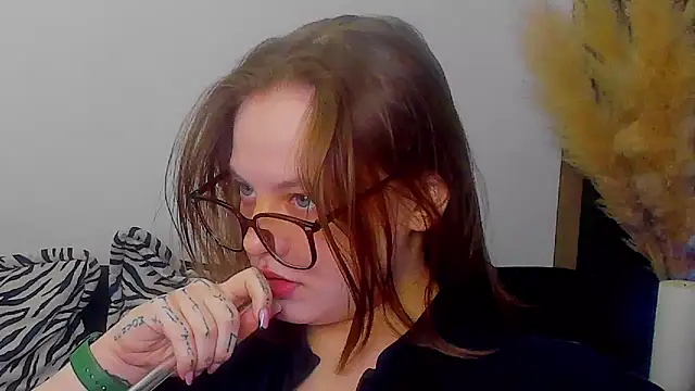 Snapshot of rora_skyline chatting on 02/26/26, 05:12 rora skyline online show from 02/26/26, 05:12