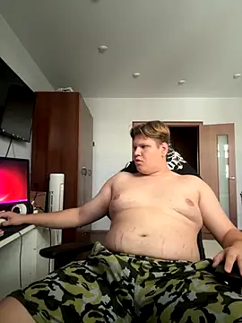 Snapshot of big_boy163 chatting on 10/01/25, 05:24 big boy163 online show from 10/01/25, 05:24