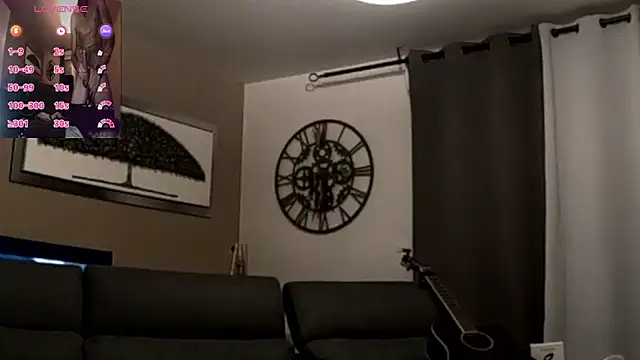 Snapshot of ApollonFit_x69 chatting on 11/08/25, 09:46 ApollonFit x69 online show from 11/08/25, 09:46