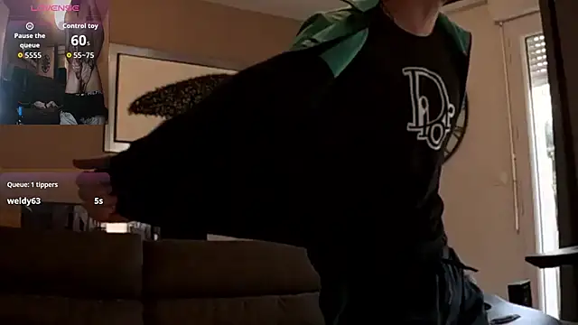 Snapshot of ApollonFit_x69 chatting on 11/19/25, 07:30 ApollonFit x69 online show from 11/19/25, 07:30