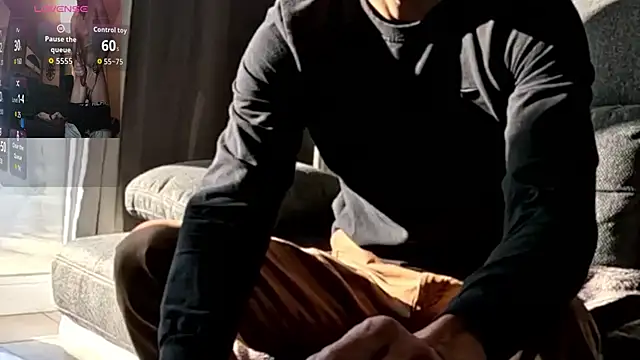 Snapshot of ApollonFit_x69 chatting on 11/27/25, 10:06 ApollonFit x69 online show from 11/27/25, 10:06