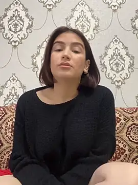 Snapshot of StormBeverly chatting on 12/11/24, 12:34 StormBeverly online show from 12/11/24, 12:34