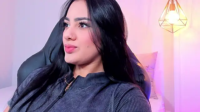 Snapshot of mallie_quinn chatting on 12/20/24, 05:29 mallie quinn online show from 12/20/24, 05:29