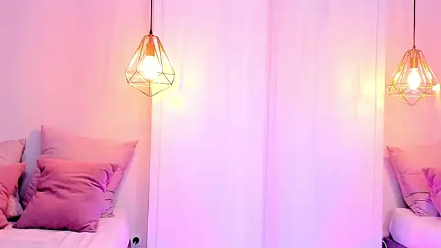 Snapshot of mallie_quinn chatting on 12/25/24, 05:15 mallie quinn online show from 12/25/24, 05:15