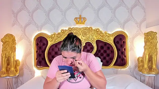 KendralHolson online show from 11/09/25, 04:22