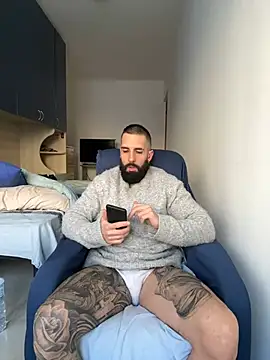 Snapshot of Gioeltoro89 chatting on 02/27/26, 03:34 Gioeltoro89 online show from 02/27/26, 03:34