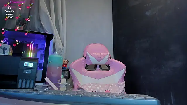 sherilkwang19tv online show from 10/12/25, 09:25