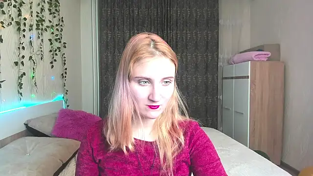 Snapshot of Miss_Elsa_ chatting on 02/10/25, 01:01 Miss Elsa online show from 02/10/25, 01:01