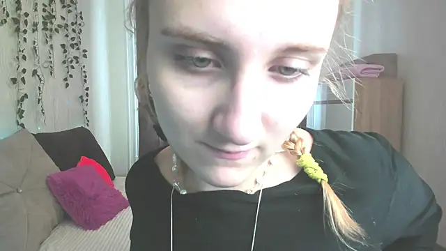 Snapshot of Miss_Elsa_ chatting on 02/12/25, 04:44 Miss Elsa online show from 02/12/25, 04:44