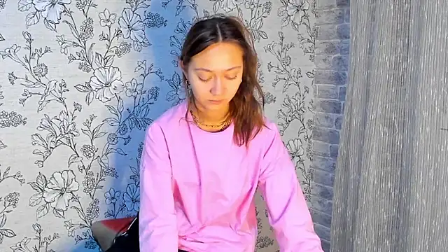 EllaSky xoxo online show from 11/15/25, 06:15