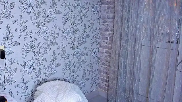 EllaSky xoxo online show from 11/29/25, 07:50