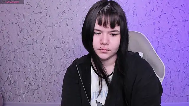 ClaireFaers  online show from 06/01/26, 02:24