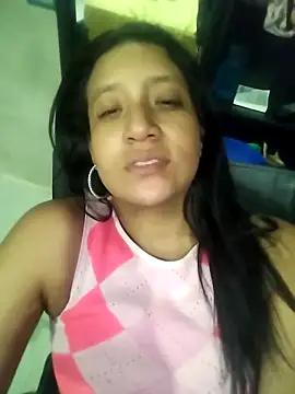 Snapshot of cami_victoria chatting on 03/03/26, 02:18 cami victoria online show from 03/03/26, 02:18