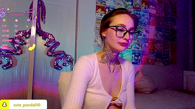 Snapshot of Milky_way_UwU chatting on 02/28/26, 05:47 Milky way UwU online show from 02/28/26, 05:47