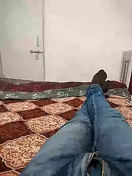 Snapshot of Sanjaysharmarbl chatting on 01/19/26, 10:52 Sanjaysharmarbl online show from 01/19/26, 10:52