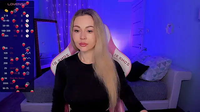 AdeleRoberts online show from 12/01/25, 02:05