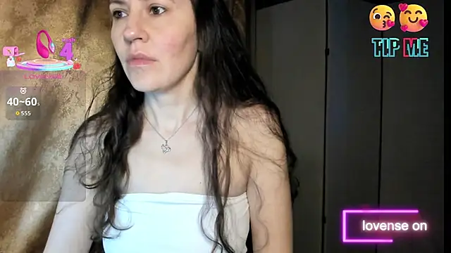 Snapshot of Found_Me chatting on 02/02/26, 12:53 Found Me online show from 02/02/26, 12:53