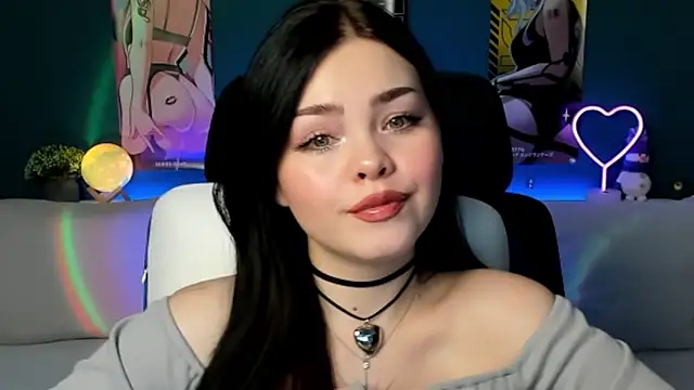 AkiraKatsu online show from 12/19/24, 06:56