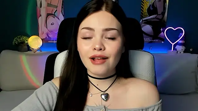 AkiraKatsu online show from 12/28/24, 07:54