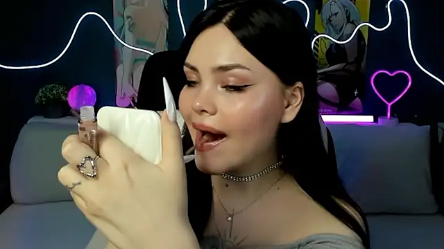 AkiraKatsu online show from 02/06/25, 08:34