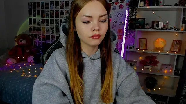 AkiraKatsu online show from 09/30/25, 11:37