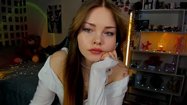 Snapshot of AkiraKatsu chatting on 01/10/26, 11:01 AkiraKatsu online show from 01/10/26, 11:01