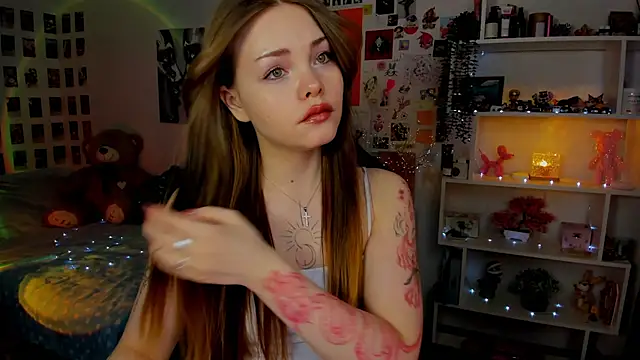 Snapshot of AkiraKatsu chatting on 02/08/26, 12:08 AkiraKatsu online show from 02/08/26, 12:08