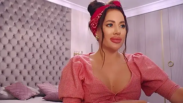 TianaPosh online show from 09/20/25, 08:21