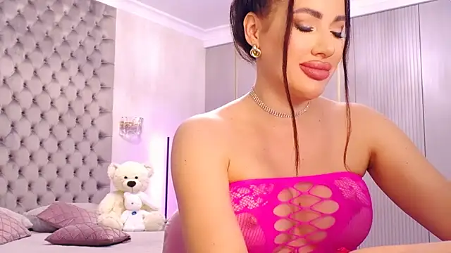 TianaPosh online show from 10/25/25, 08:25