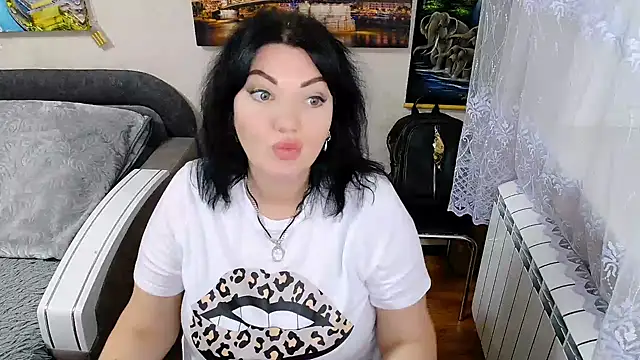 Lady Boom Wild  online show from 11/22/25, 05:01