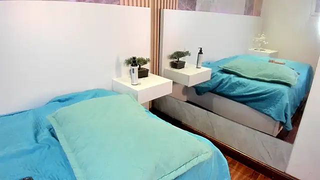 rose nova online show from 02/10/25, 06:35